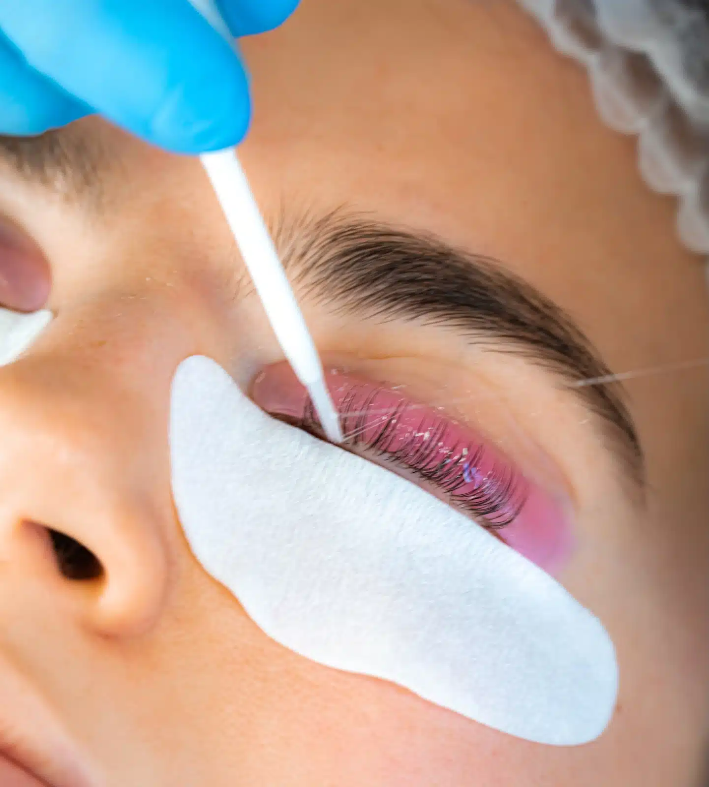 woman receiving lash lift treatment