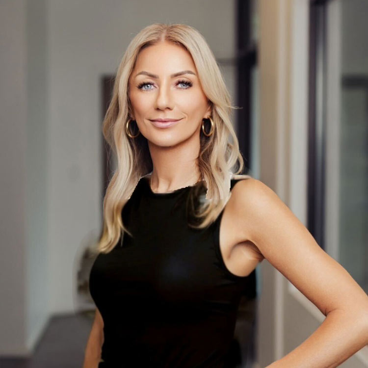 Tonia Strine portrait photo Tonia Strine portrait photo